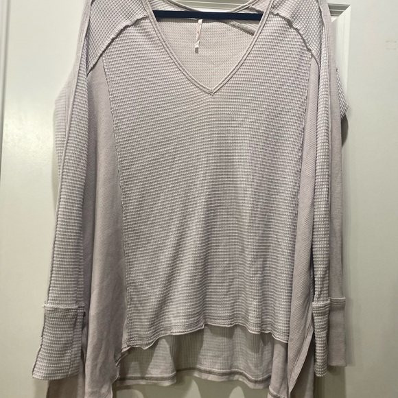 Free People - Women's V-Neck Waffle Knit Top - light lavender - Picture 1 of 1